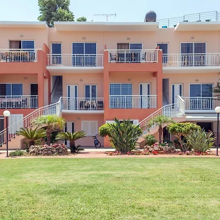 Christine Seaside In Chania Appartement *