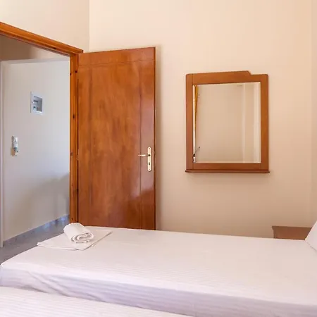 Apartment Christine Seaside In Chania Stalos