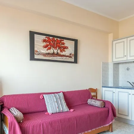 Christine Seaside In Chania Apartment